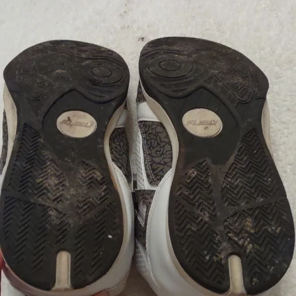 Fubu sneakers size 11 - Picture 5 of 6